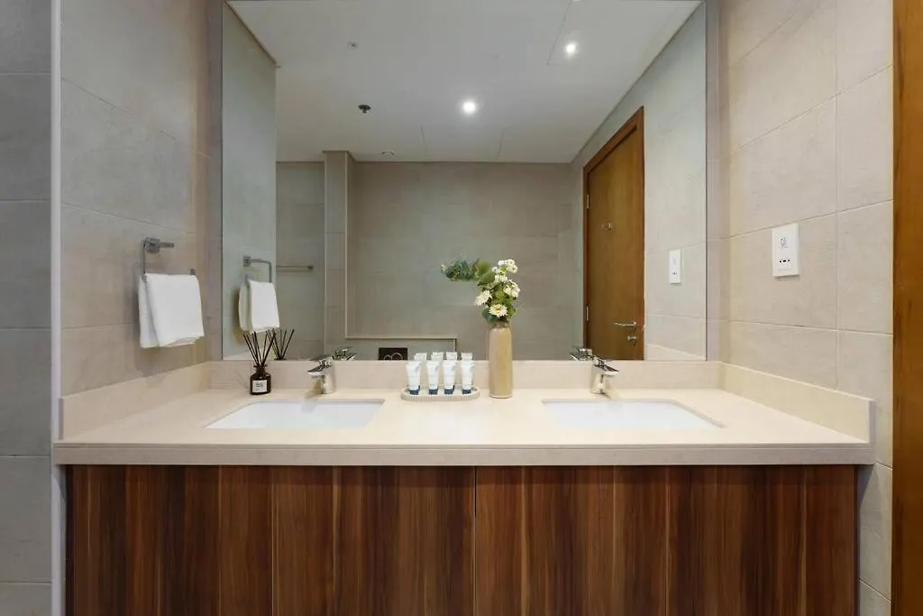 Azizi Mina Residence, 180 Seaview In Palm Jumeirah Dubai